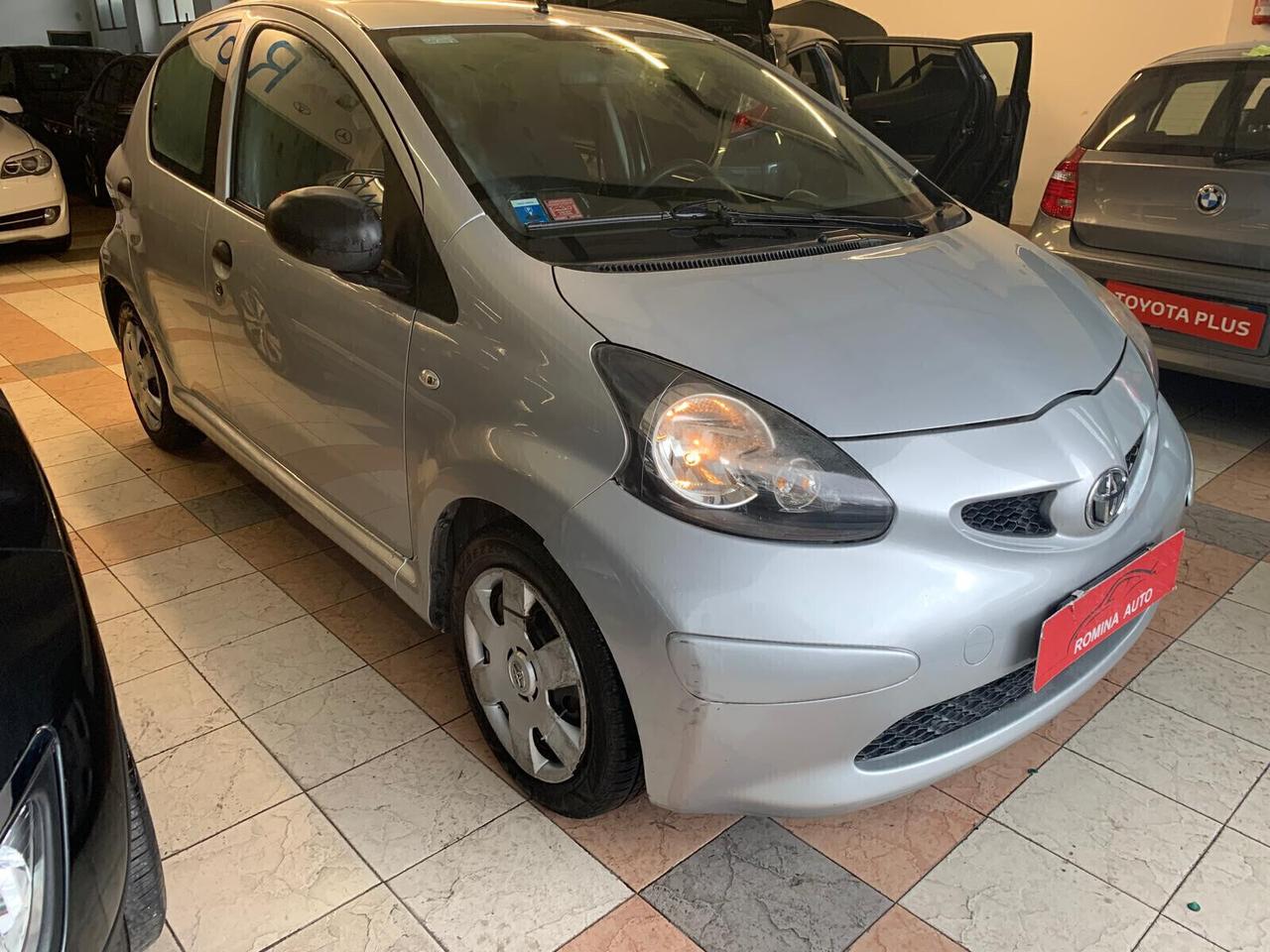 Toyota Aygo 1.0 12V VVT-i 5 porte