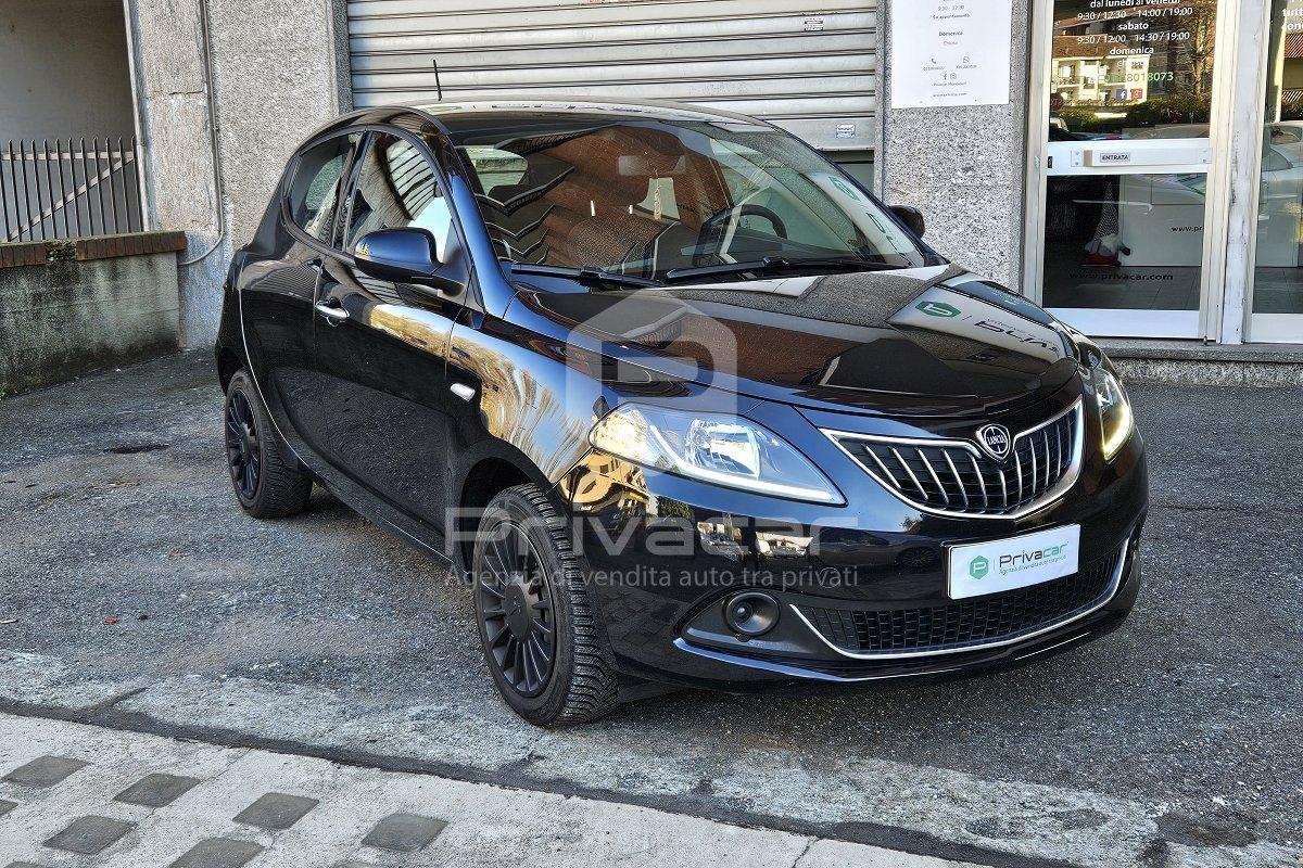 LANCIA Ypsilon 1.2 69 CV 5 porte GPL Ecochic Silver