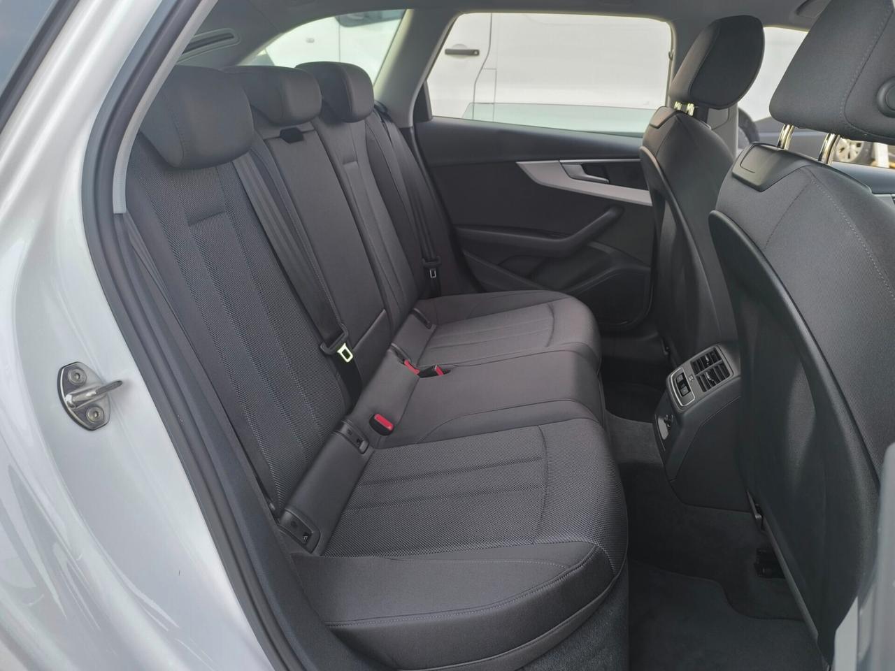 AUDI A4 AVANT BUSINESS PLUS 2.0 TDI 136cv 11/2022 TAGLIANDI AUDI