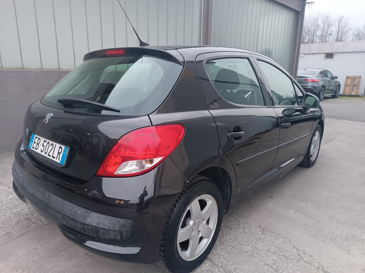 Peugeot 207 1.4 GPL garanzia