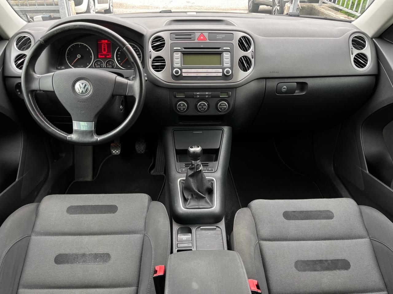 Volkswagen Tiguan 2.0 16V TDI DPF Sport & Style (18°)