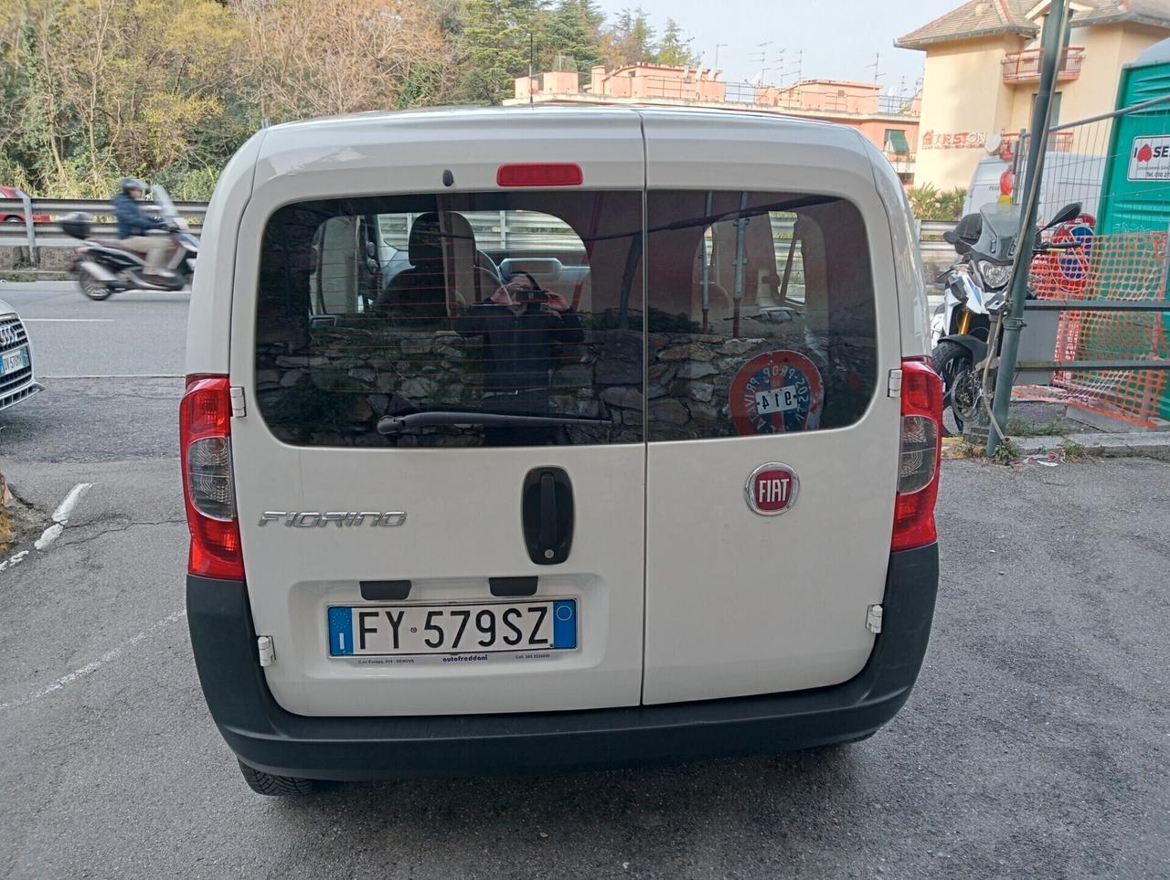 Fiat Fiorino 1.4 8V 77CV Benz. autocarro 5 posti