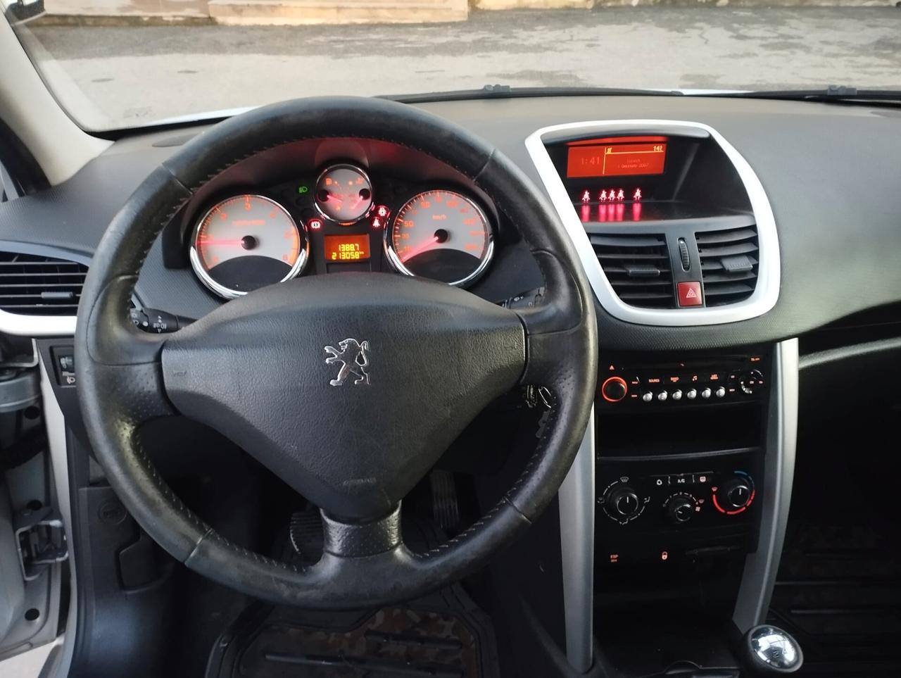 Peugeot 207 1.4 HDi 70CV 5p.