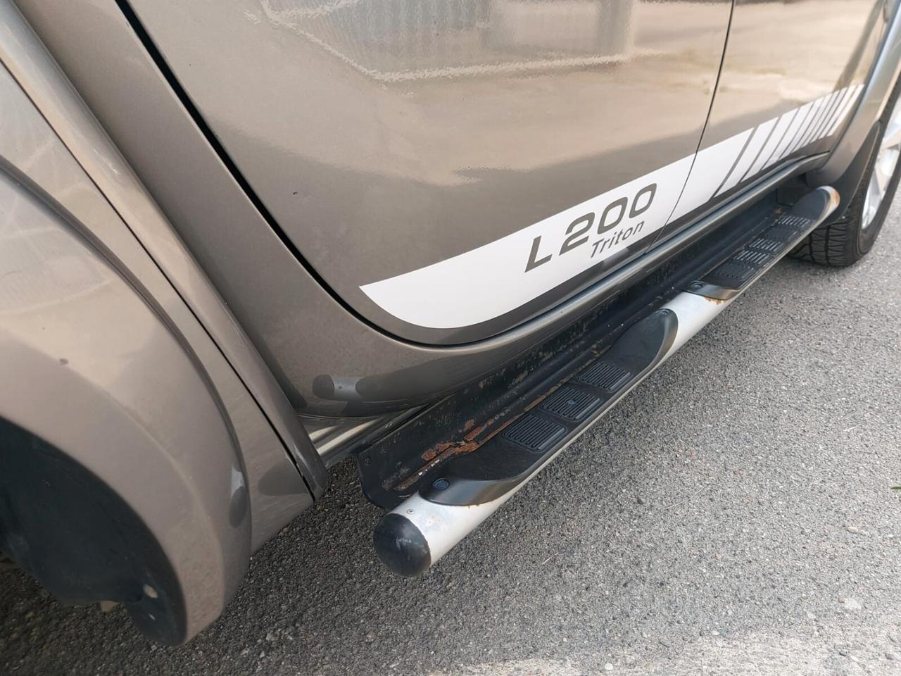 Mitsubishi L200 2.5 DI-D Double Cab Invite