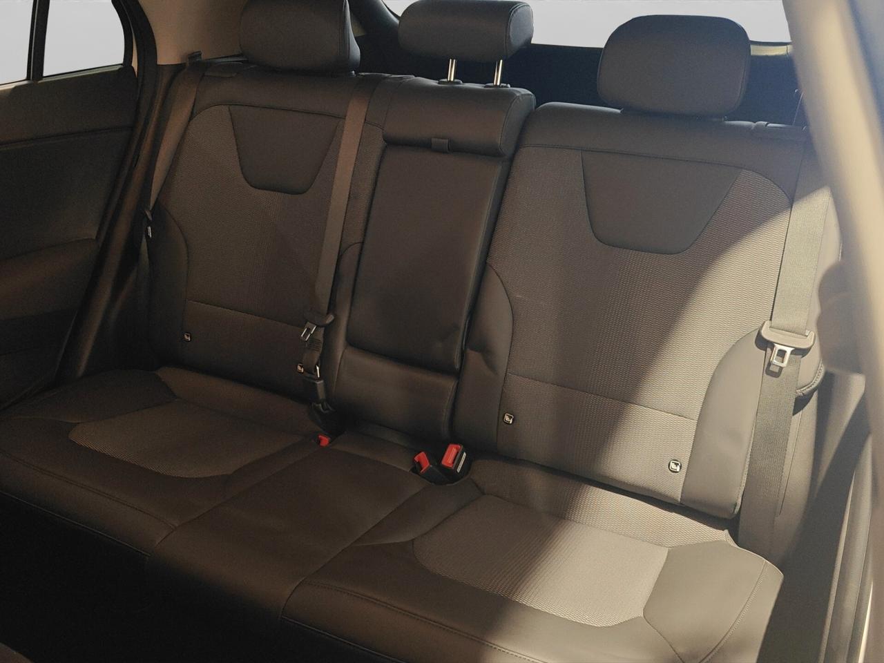 Kia Niro 1.6 GDi DCT HEV Evolution 141CV