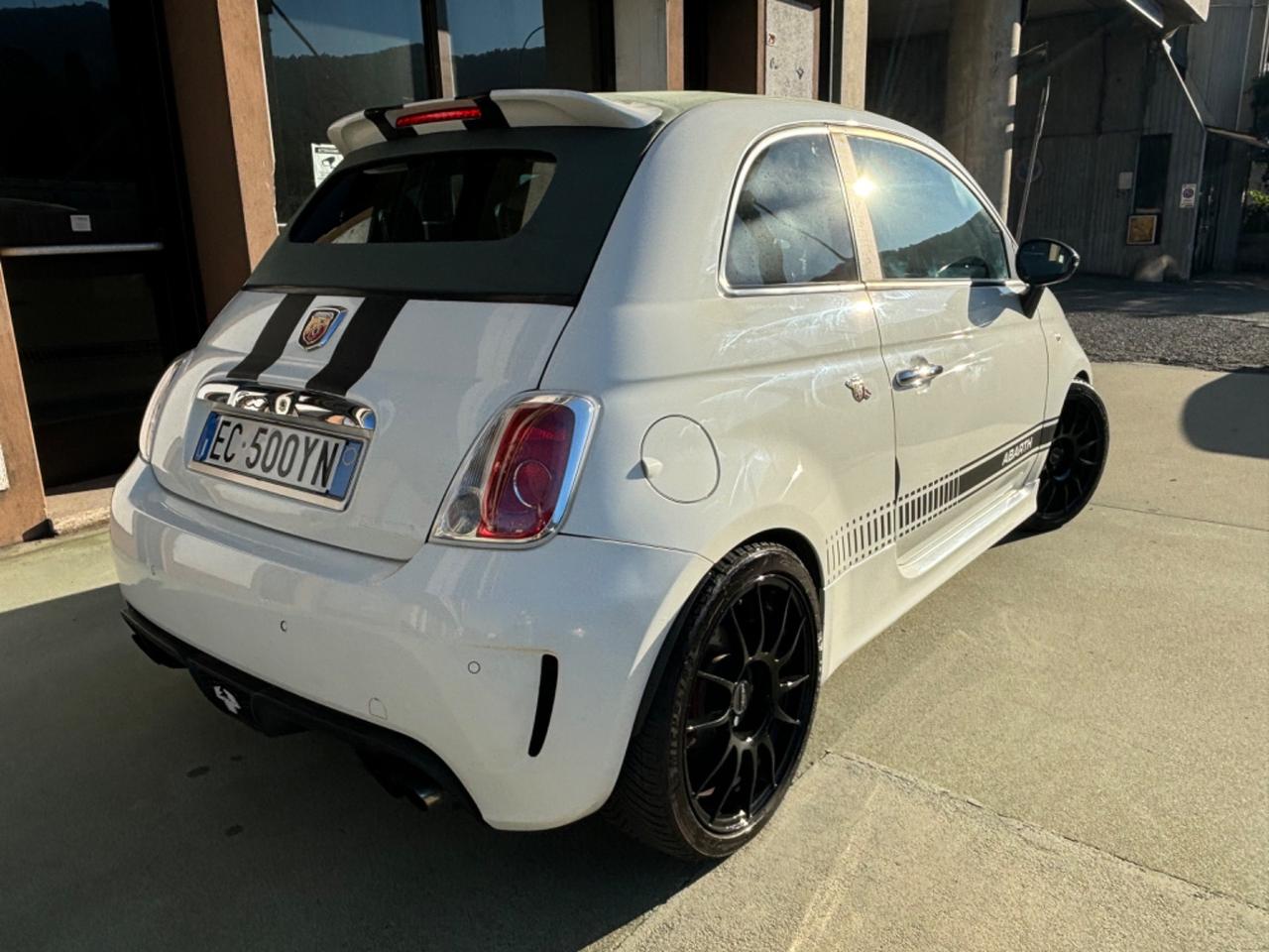 Abarth 500 C 1.4 Turbo T-Jet MTA