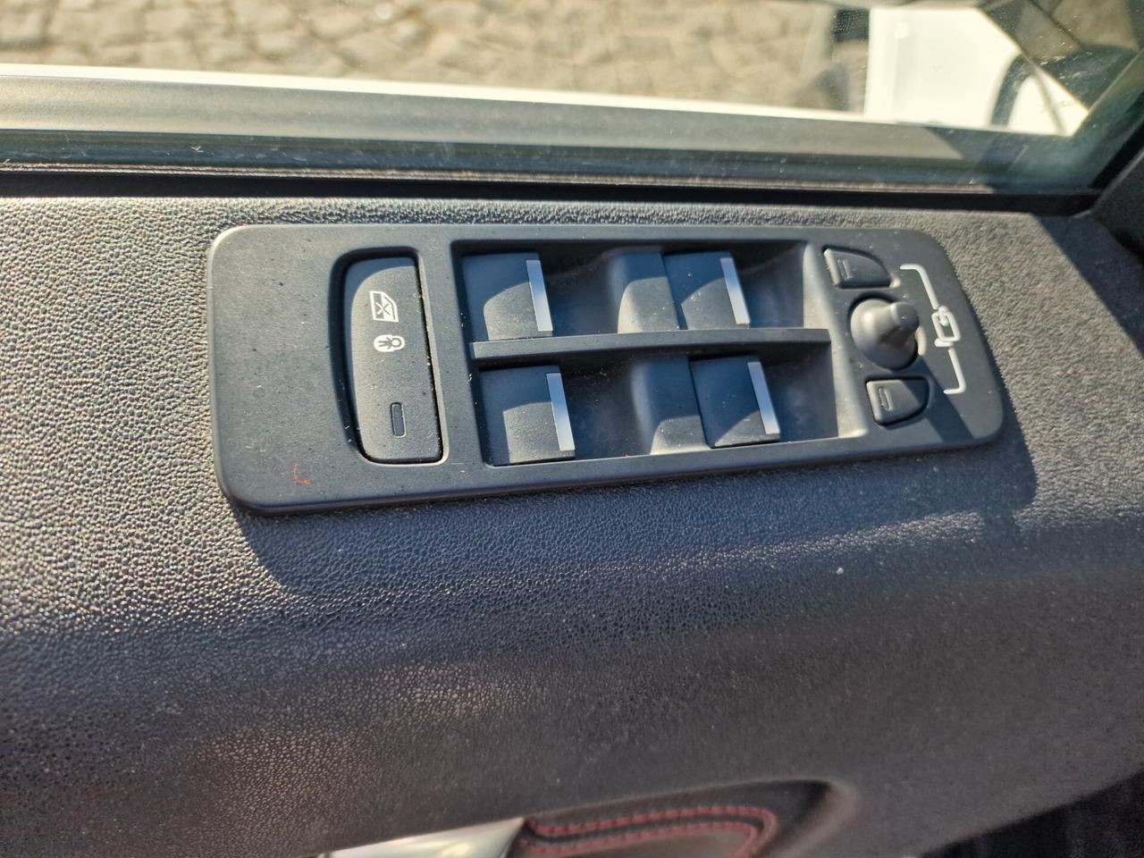 Land Rover Discovery Sport 2.0 eD4 150 CV 2WD R-Dynamic SE