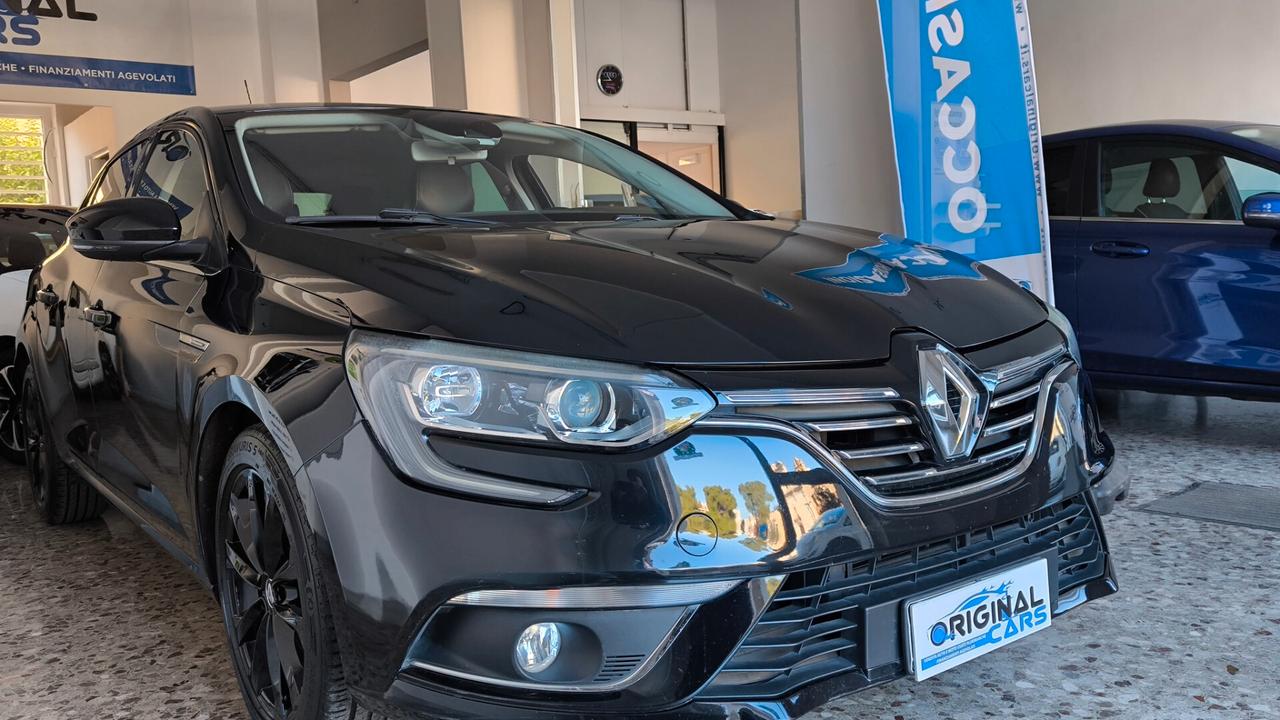 Renault Megane Mégane dCi 8V 110 CV EDC Energy Bose