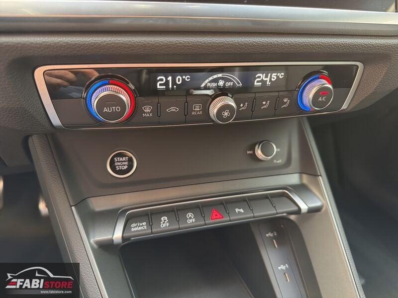 Audi Q3 Sportback 35 TDI 150 Cv S-Tronic S-Line interno ed esterno