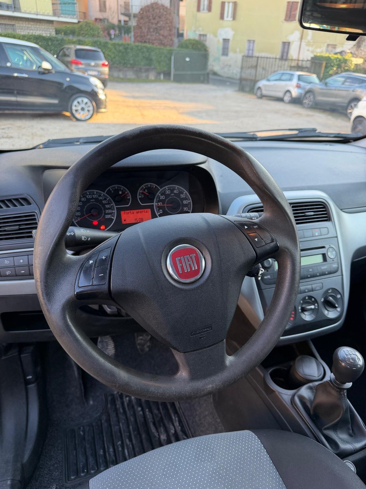 Fiat GRANDE PUNTO 1.4 5P ACTUAL NP KMCERT NEOPAT