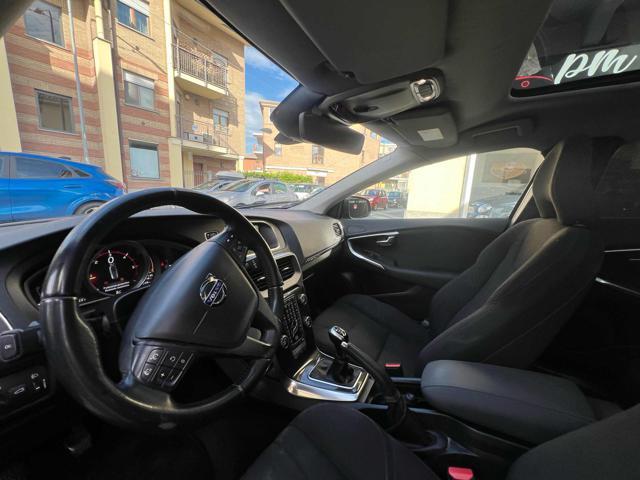 VOLVO V40 D2 Inscription