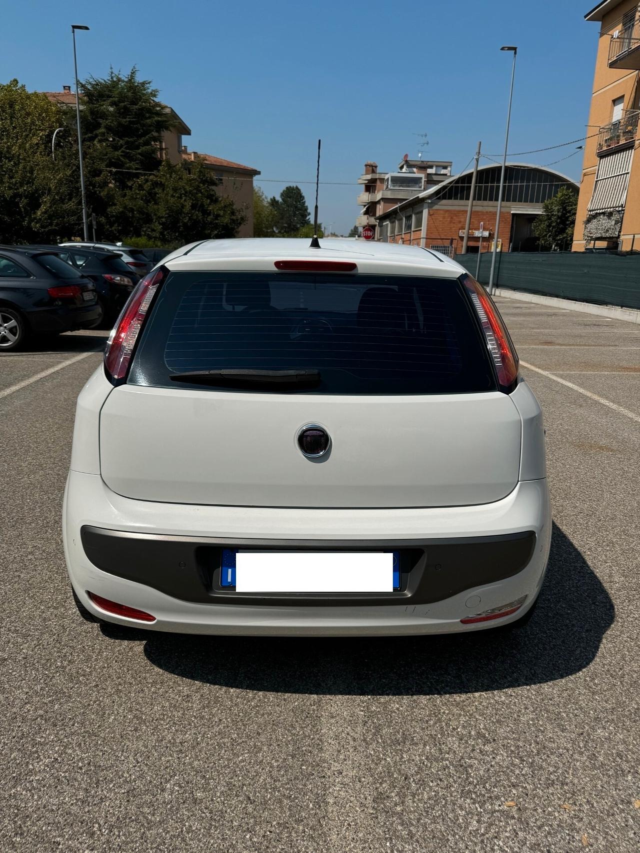 Fiat Punto Evo 1.3 MJT - NEOPATENTATI - 12 MESI DI GARANZIA -