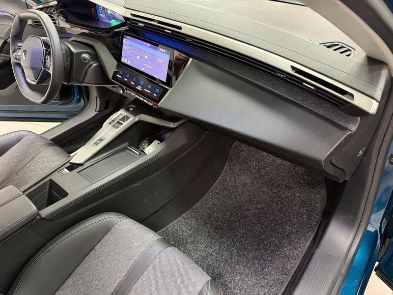Peugeot 408 Allure Pack Hybrid 180 e-EAT8 S&S aut.