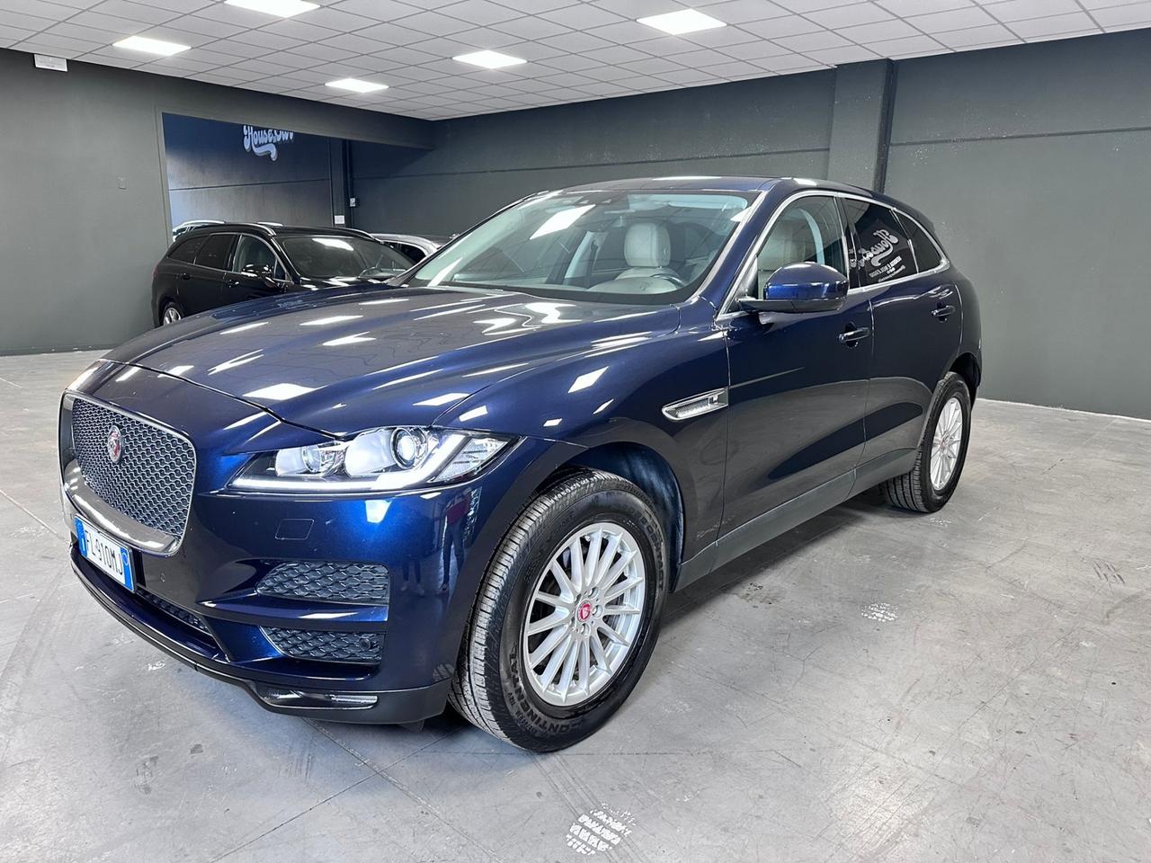 Jaguar F-Pace 2.0 D 180 CV Prestige