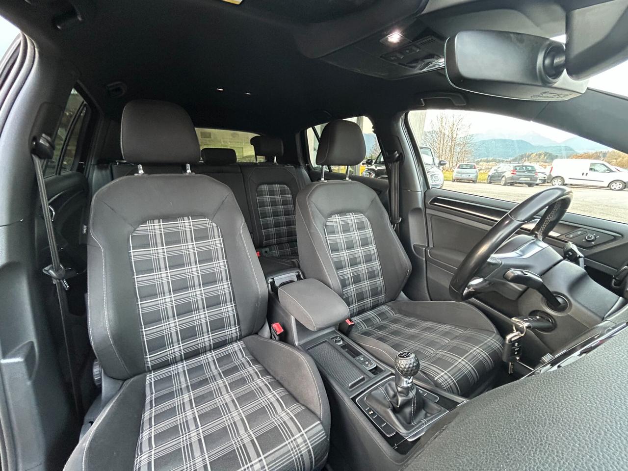 Volkswagen Golf GTD 2.0 TDI 184cv 5p. "MANUALE"