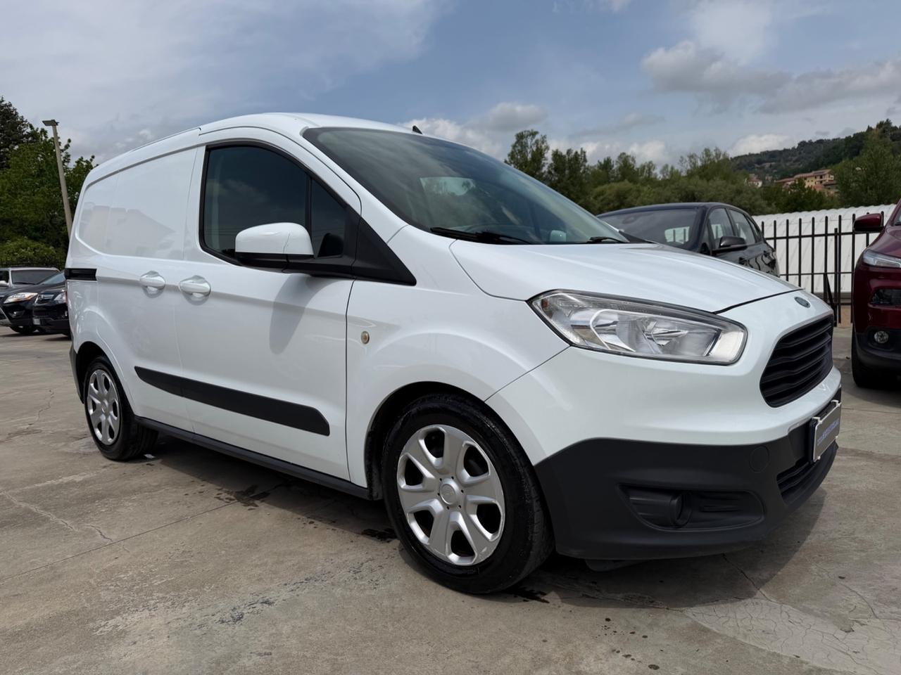Ford Transit Courier 1.5 TDCi 75CV Van Entry