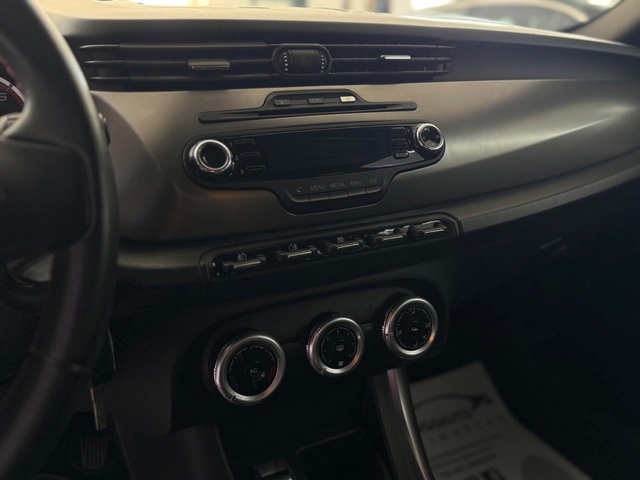 Alfa Romeo Giulietta 1.6 JTDm-2 105 CV Veloce