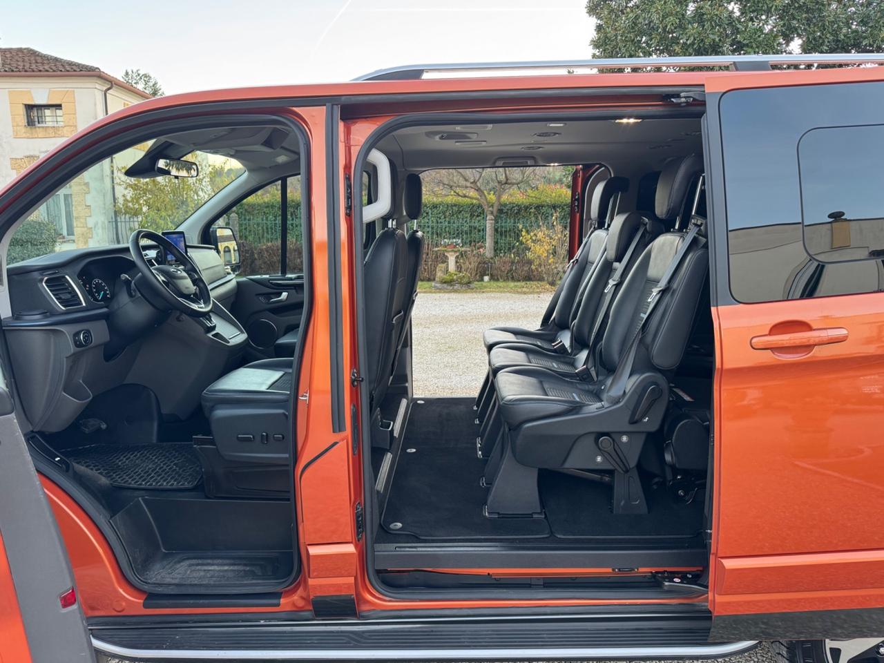 Ford Tourneo Custom 320 2.0 EcoBlue 170CV aut. PL Active