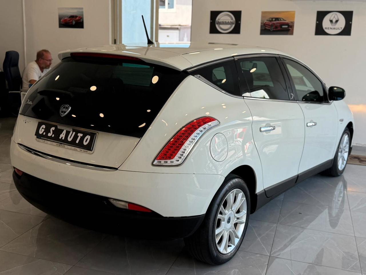 Lancia Delta 1.6 MJT DPF Gold