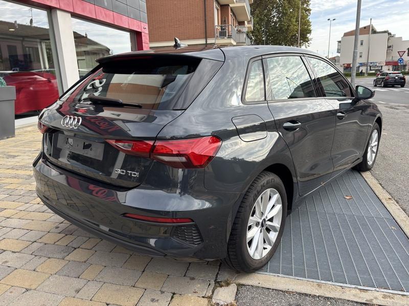 Audi A3 Sportback 30 2.0 tdi Business LED-NAVI-16"