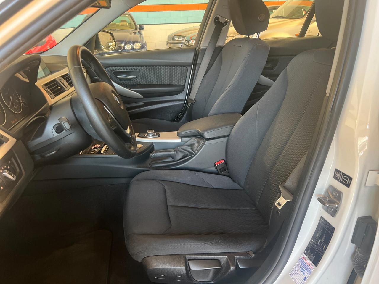 Bmw 316 316d Touring autom. adatta a neopatentati
