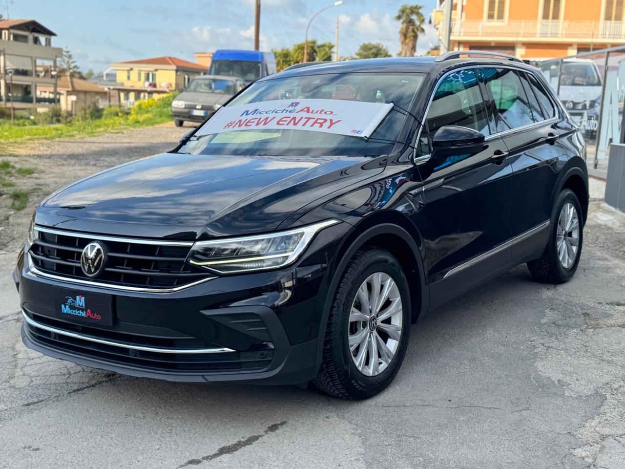 VOLKSWAGEN TIGUAN 2.0 TDI LIFE FULL IVA NEO PATENTATI