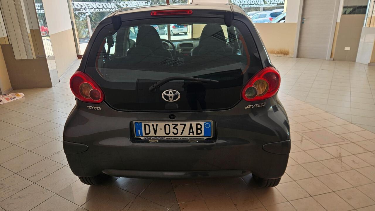 Toyota Aygo 1.0 12V VVT-i 5 porte