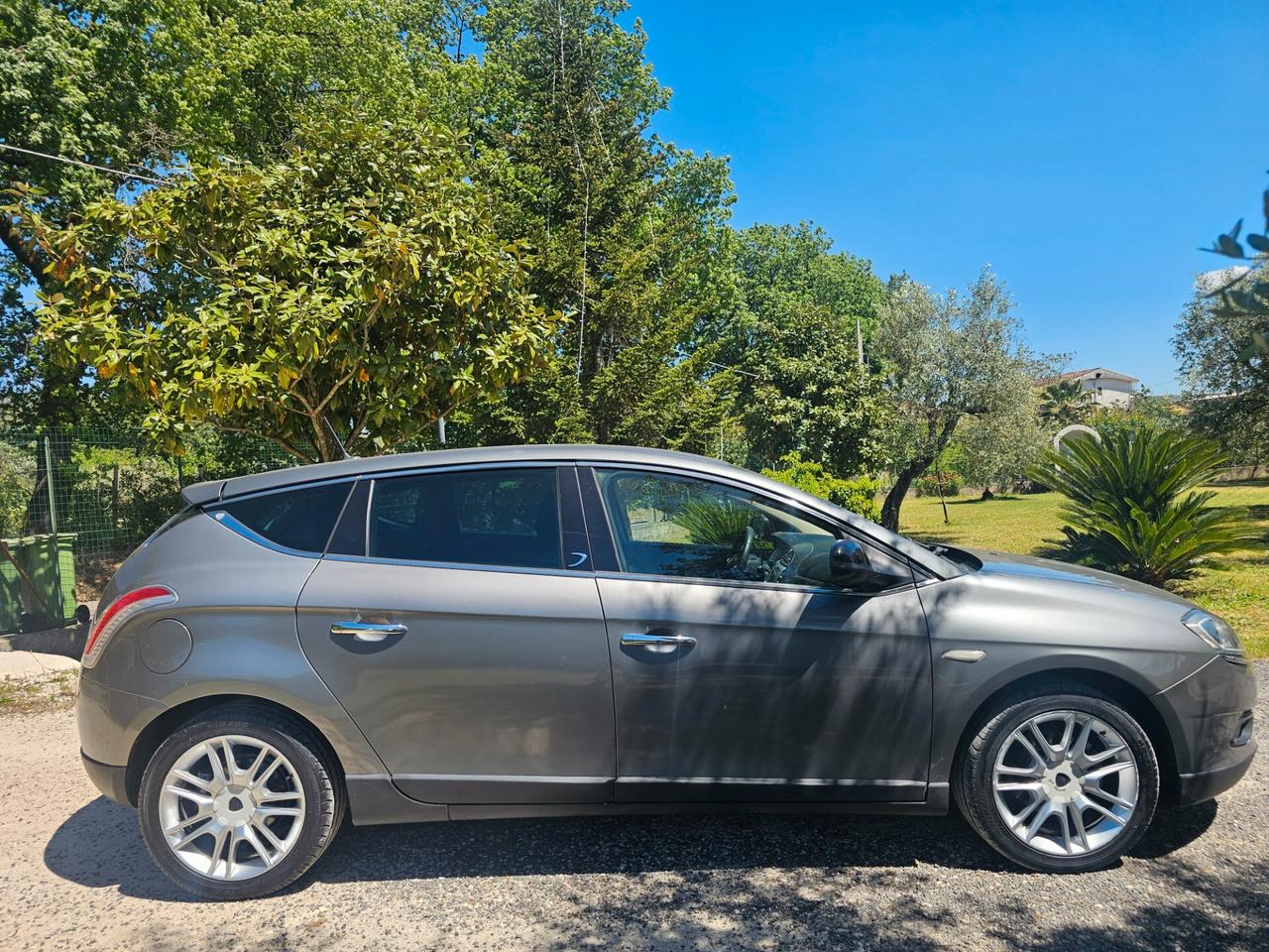Lancia Delta 1.6 MJT CAMBIO MANUALE OTTIME CONDIZIONI