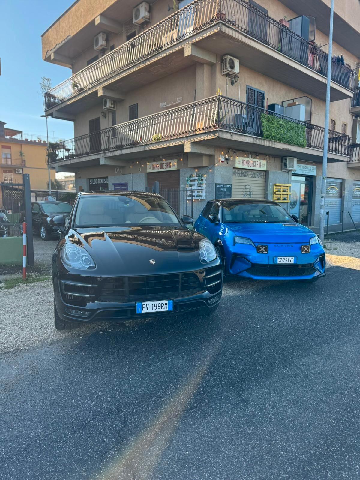 PORSCHE MACAN 3.6 TURBO CON MOTORE NUOVO SOSTITUITO IN PORSCHE ROMA