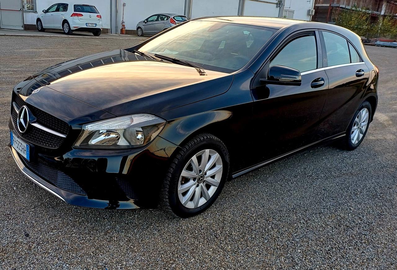 Mercedes-benz A 160 d Automatic Premium