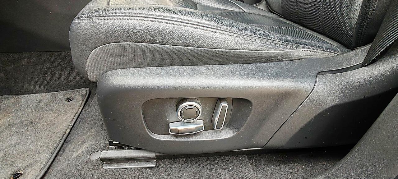 Land Rover Range Evoque 2.0D I4 163 CV AWD DARK EDITION