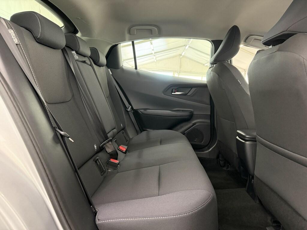 Toyota Prius 2.0 Plug-in Hybrid Lounge E-CVT