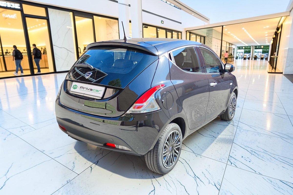 LANCIA Ypsilon 1.0 FireFly 5 porte S&S Hybrid Oro
