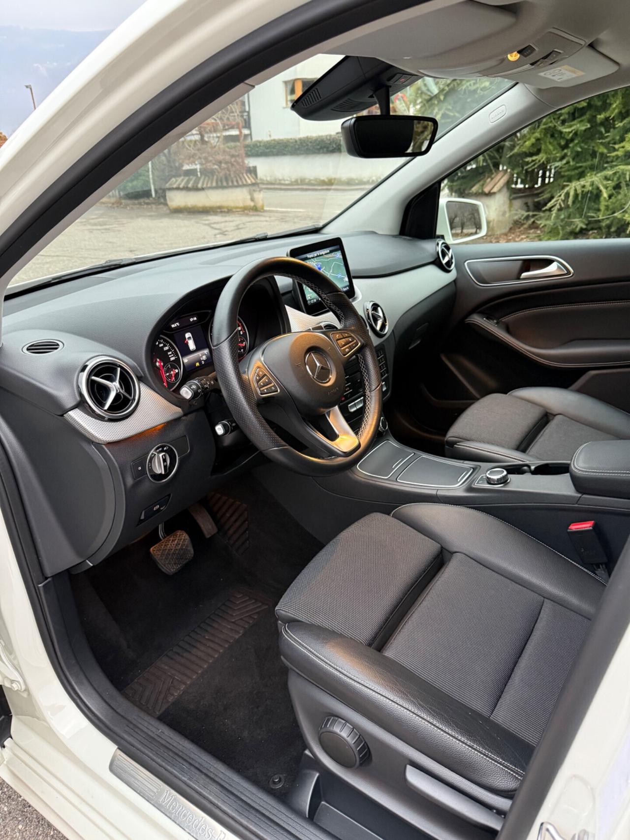 Mercedes-benz B 200 B 200 d Automatic Premium