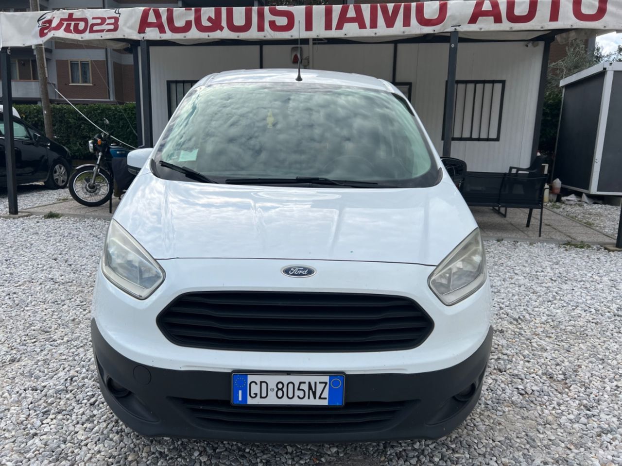 Ford Tourneo Courier 1.5 TDCI 75 CV PluS