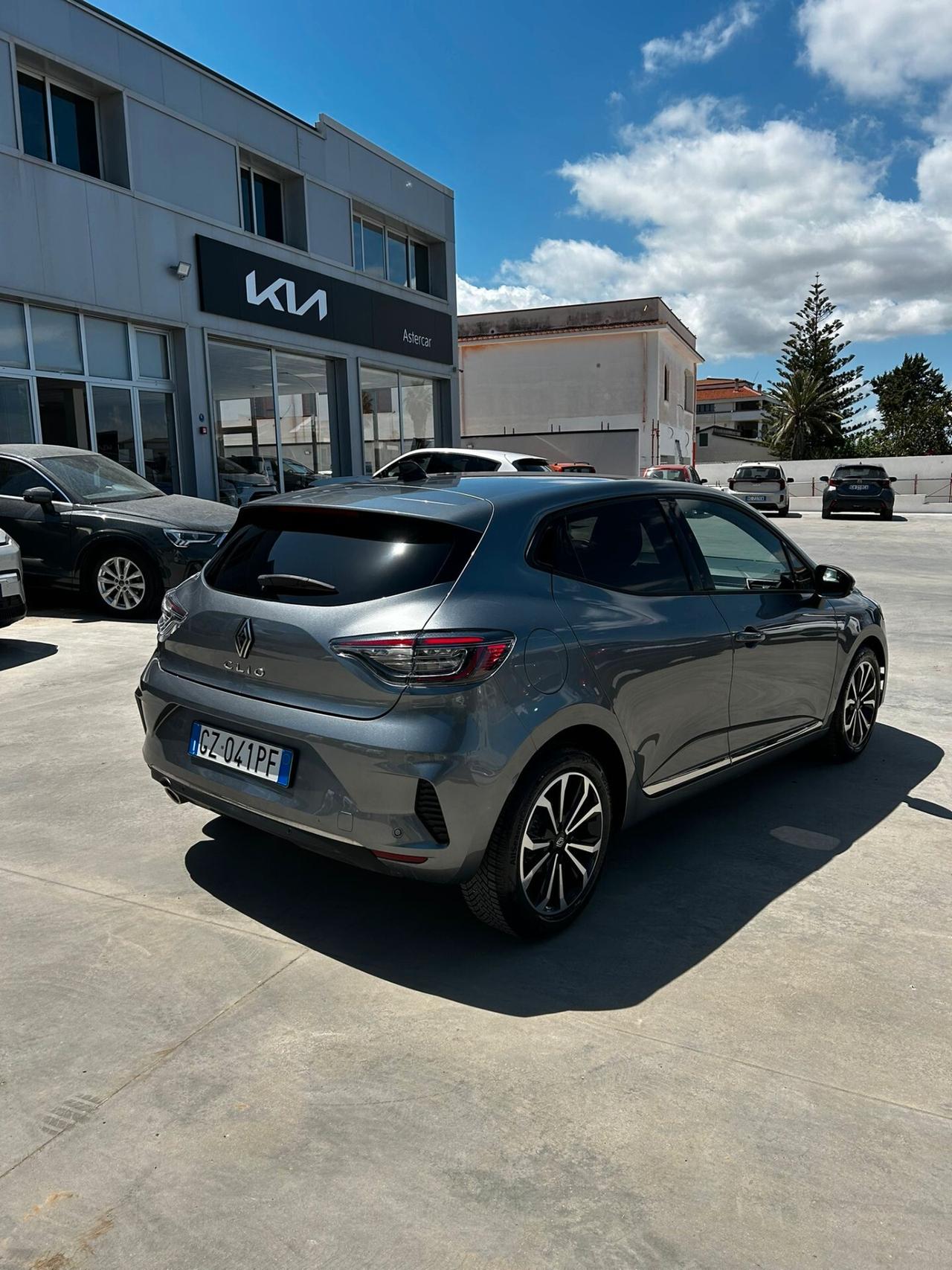Renault Clio TCe 90 CV 5 porte Techno