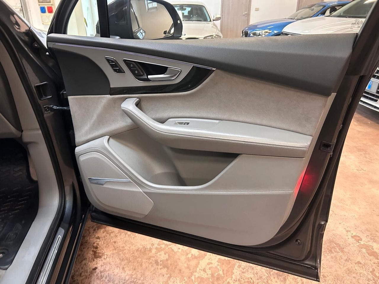 Audi SQ7 435cv tetto apribile