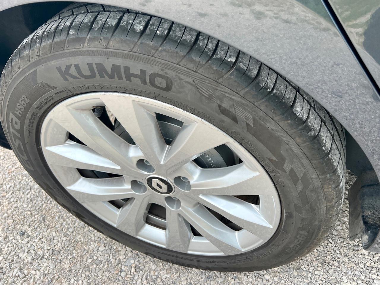 Renault Clio Full Hybrid E-Tech 140 Intens