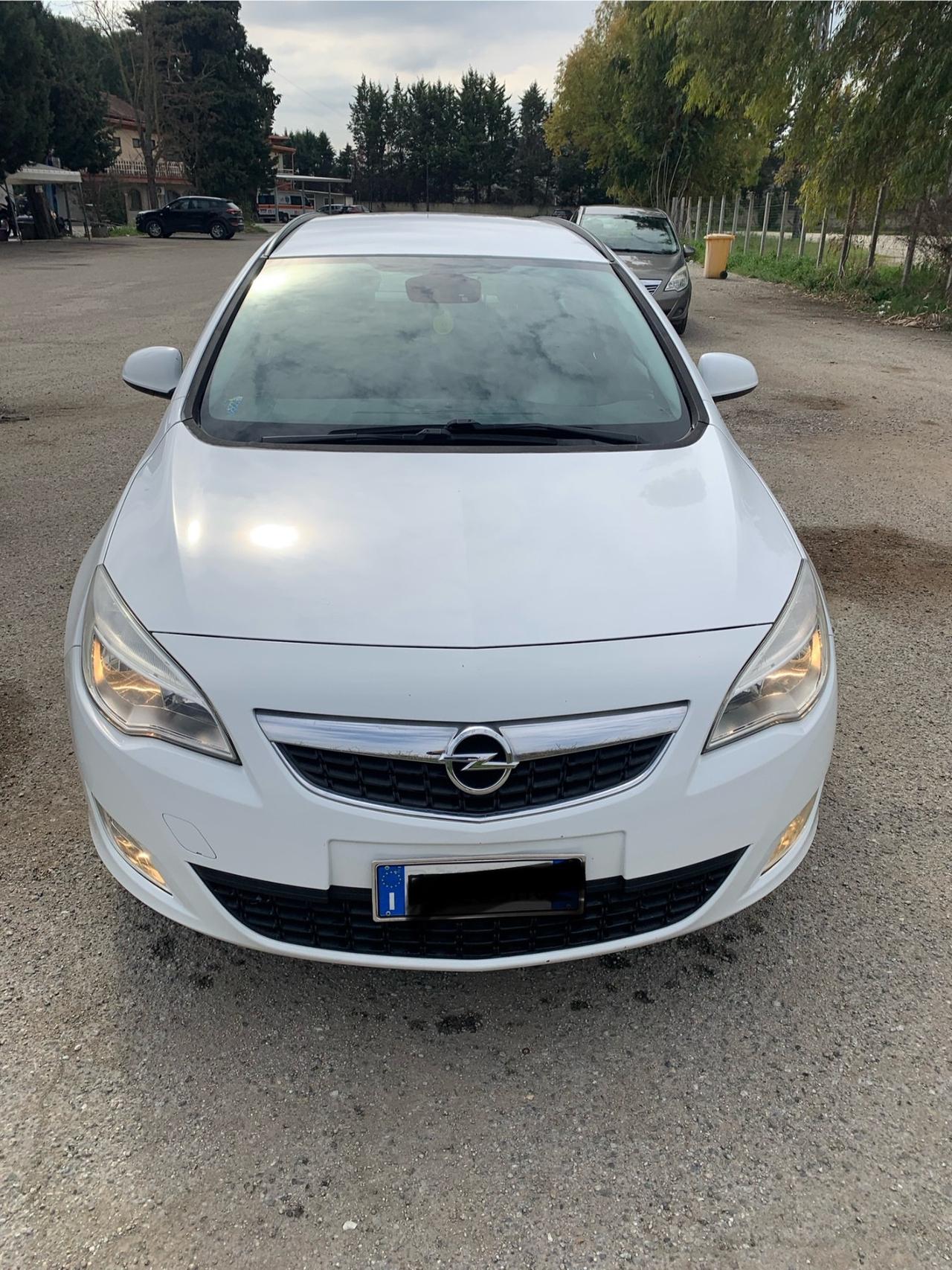 Opel Astra 1.7 CDTI 110CV Sports Tourer Cosmo