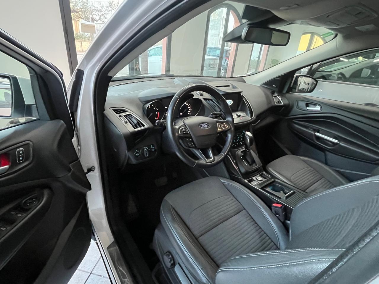 Ford Kuga 2.0 TDCI 150 CV S&S 4WD Powershift Titanium