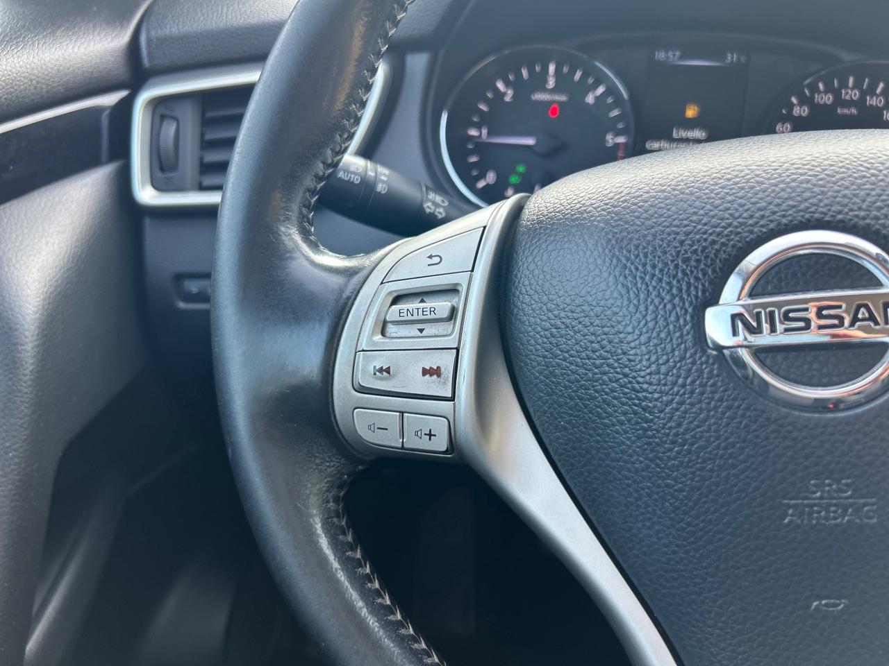 Nissan Qashqai 1.5 dCi N-Vision neopatentati permute