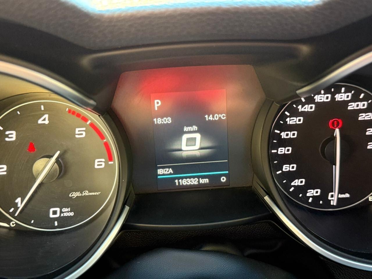 Alfa Romeo Stelvio 2.2 TD 180CV AT8 Q4 Business