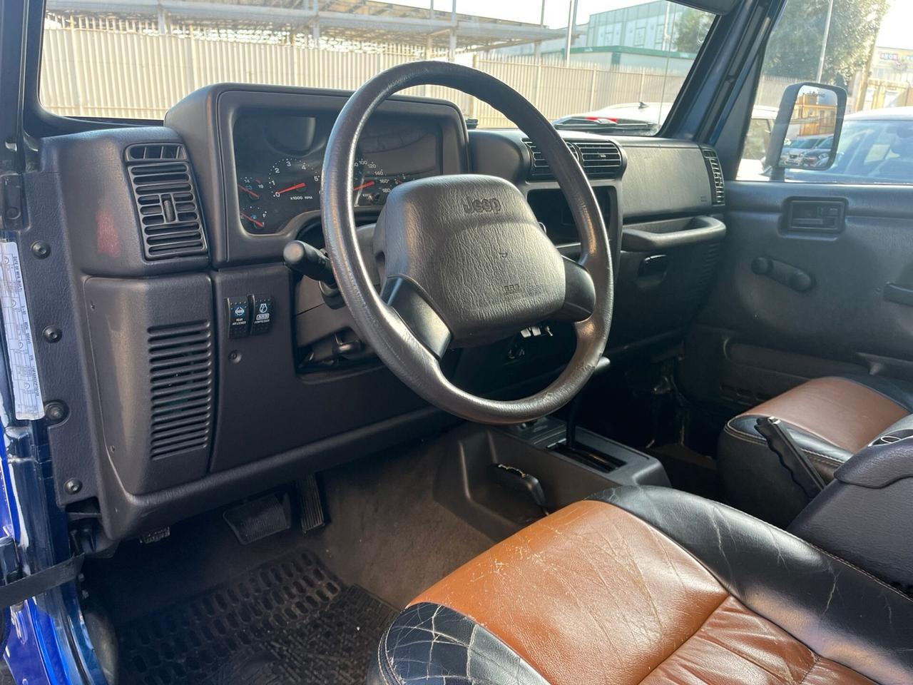 Jeep Wrangler 4.0 cat Sport