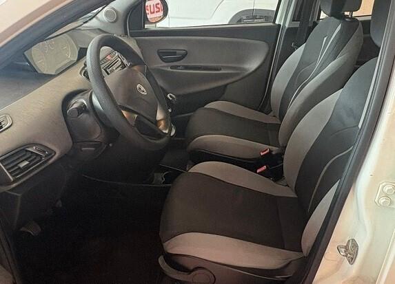 LANCIA YPSILON METANO Orig. LANCIA CV 85 Km 90.326 Per NEOPATENTATI garanzia 12 mesi