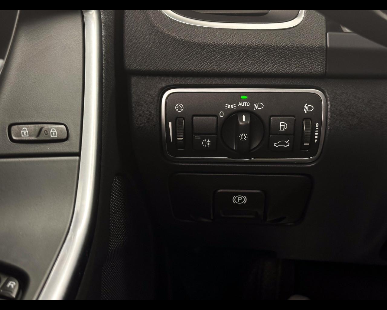 VOLVO V60 D3 Geartronic Dynamic Edition