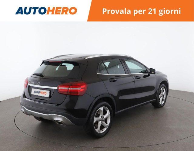 MERCEDES-BENZ GLA 200 d Automatic Sport