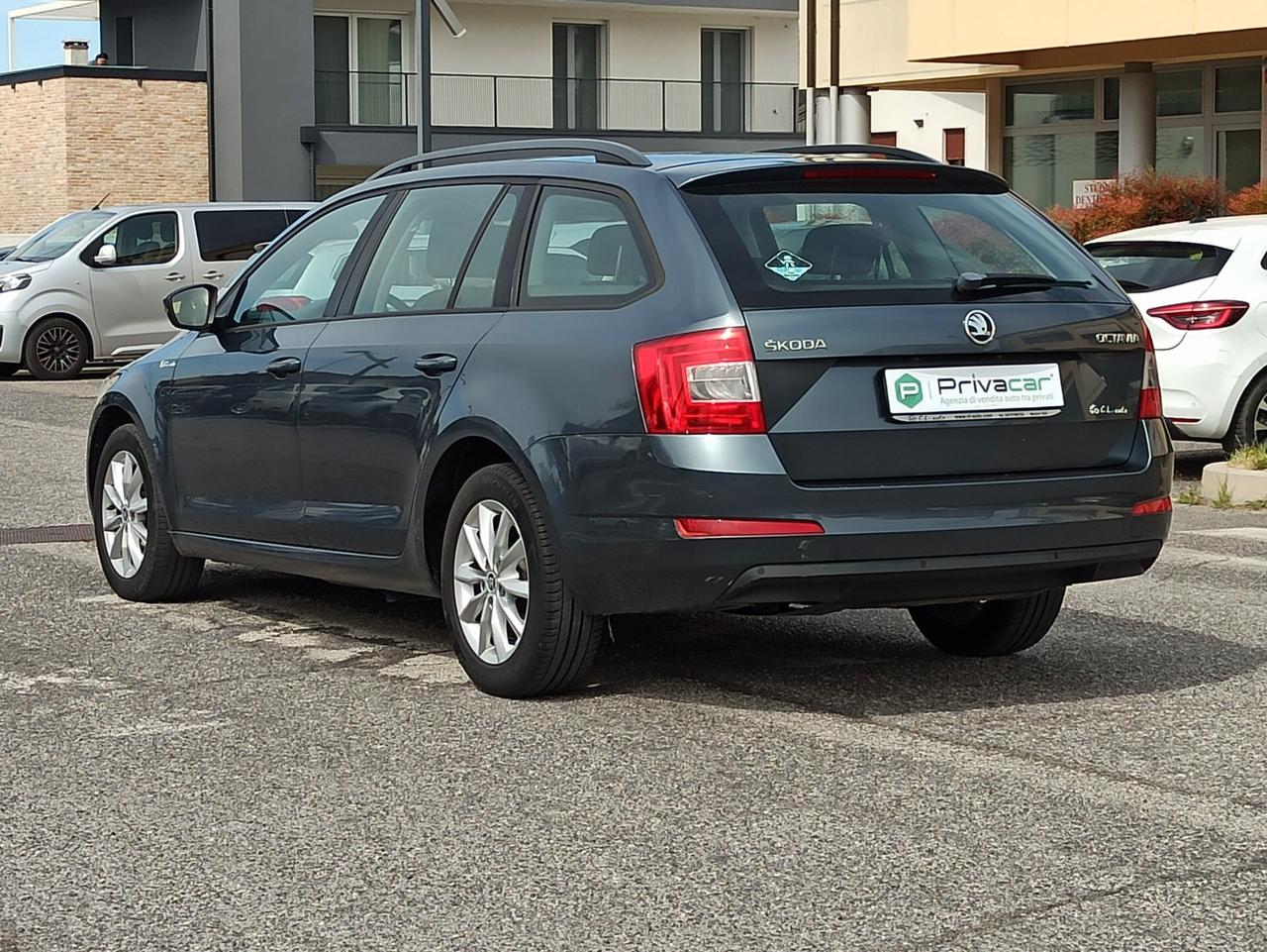 Skoda Octavia 1.6 TDI CR 105 CV Wagon Ambition