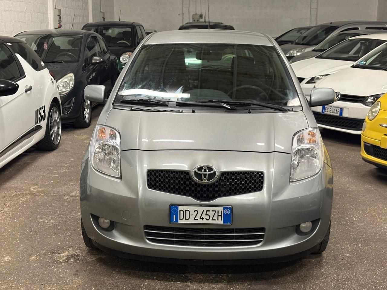 Toyota Yaris 1.3 3 porte Luna
