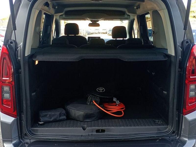 Toyota Proace City Verso electric L1 50kWh D Executive