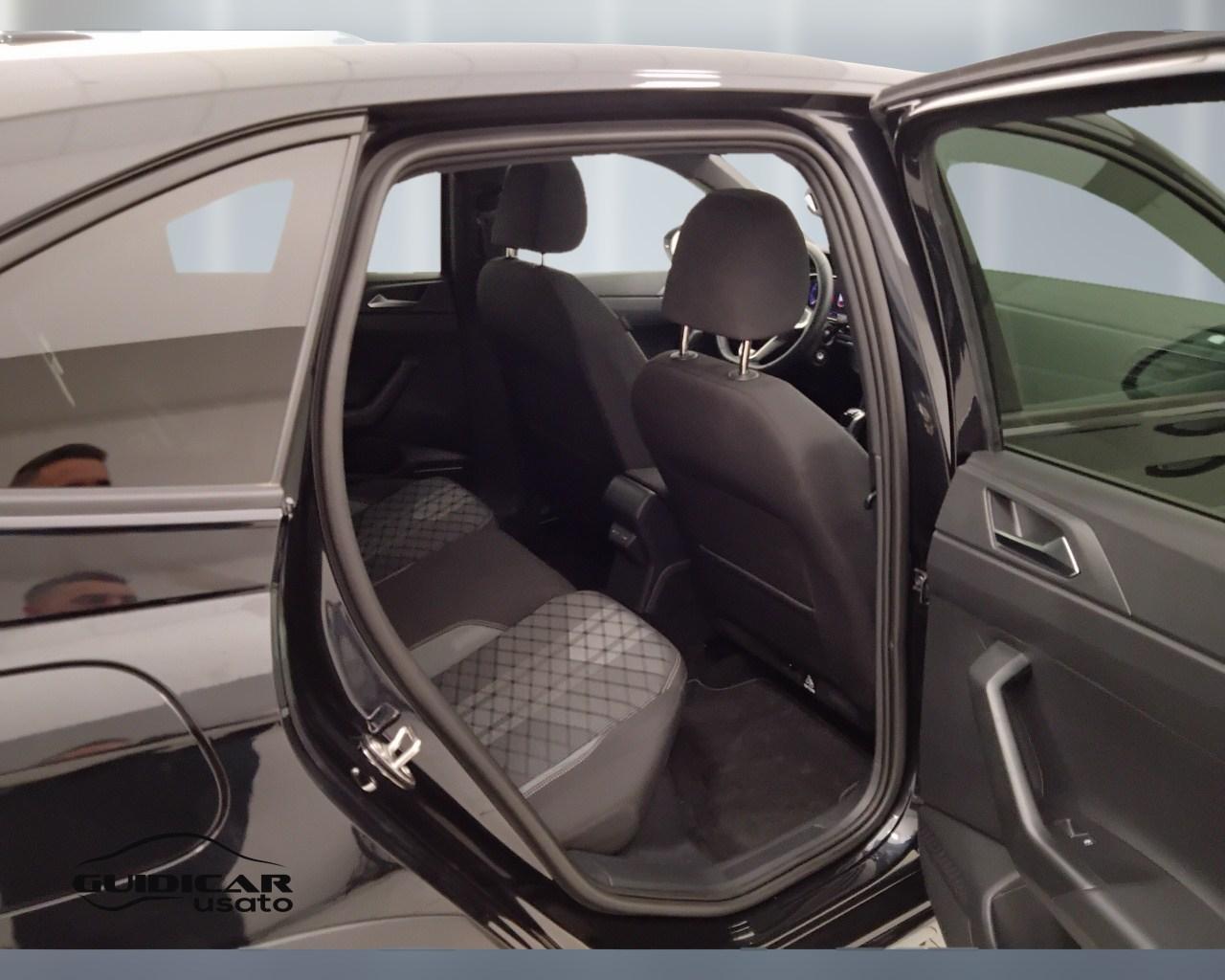 VOLKSWAGEN Taigo - Taigo 1.0 tsi R-Line 115cv